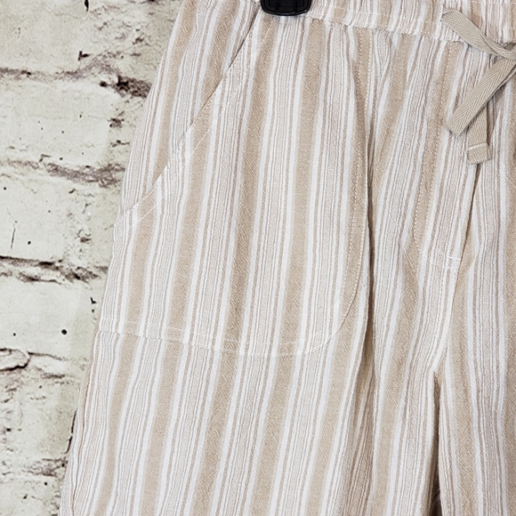 Women shorts - Picture 6 of 7